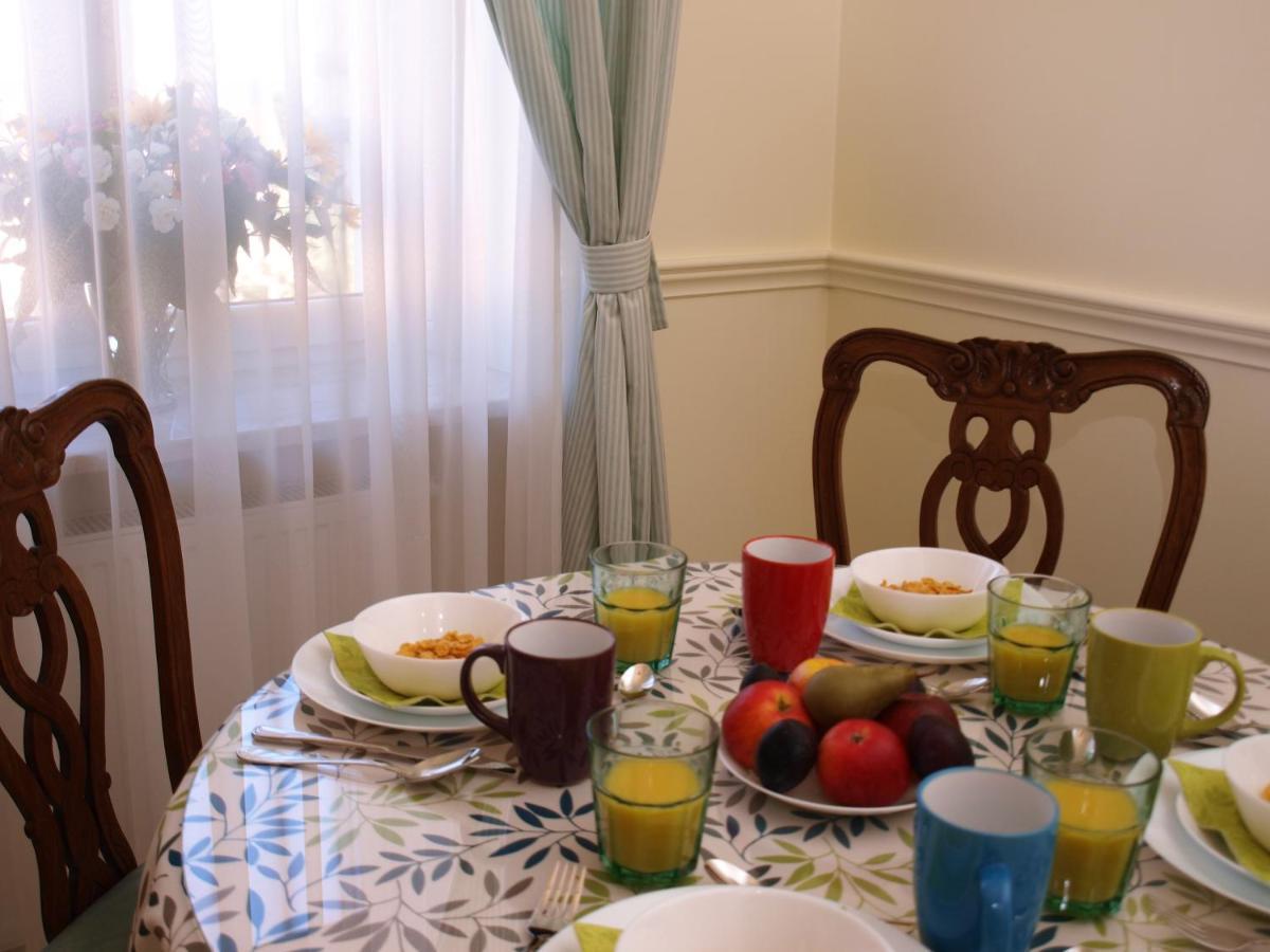 Apartamenty Metro Praga Warsaw Luaran gambar