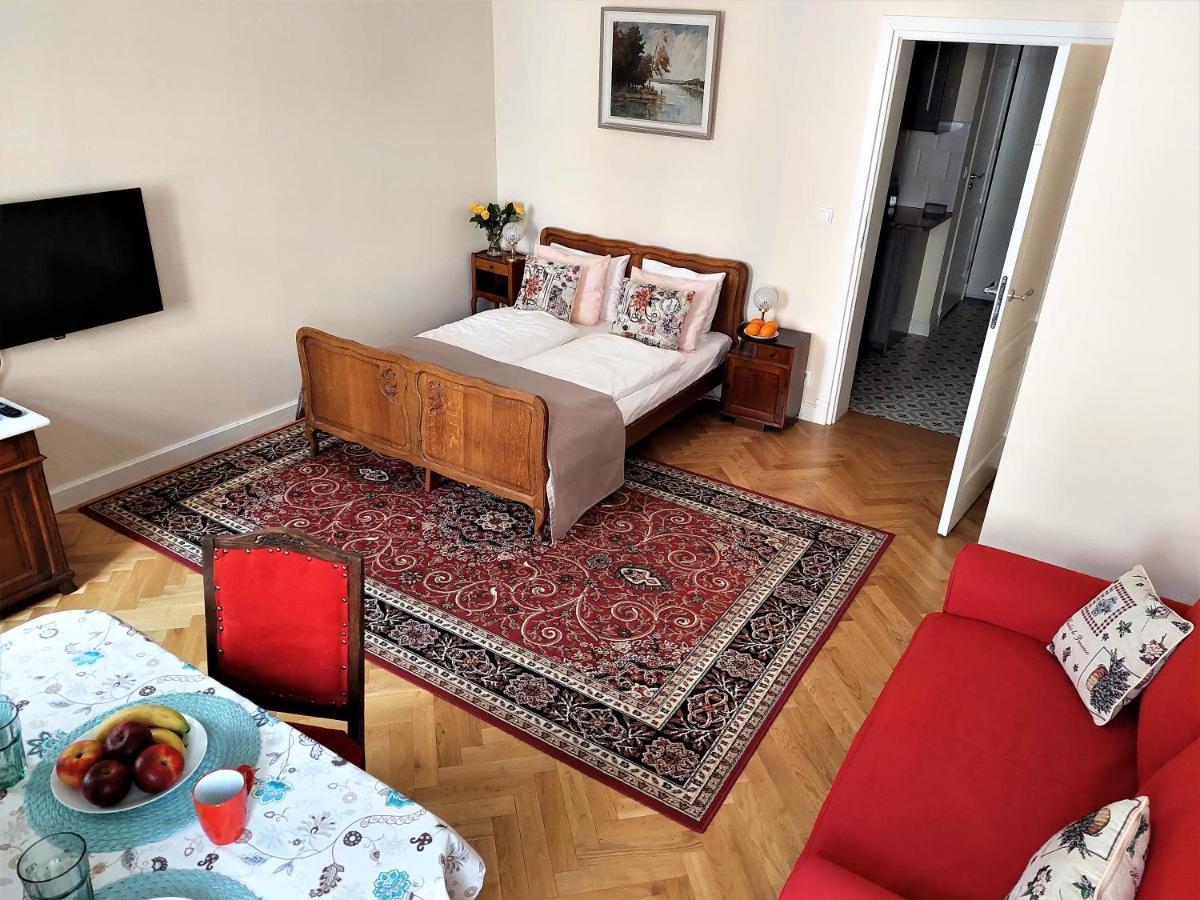 Apartamenty Metro Praga Warsaw Luaran gambar