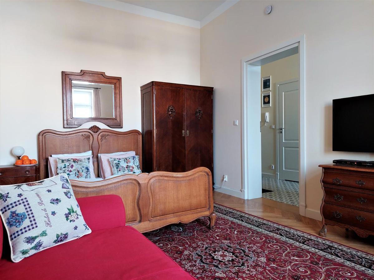 Apartamenty Metro Praga Warsaw Luaran gambar
